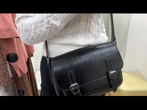 ❤️ ציבור מאַסטערביישאַן פון יונג הור פעראַלבעררי מיט אַ דילדאָ אין די פּאַסן צימער ❤️ רוסישע פּאָרן אין פּאָרן yi.pornma-com.ru ❌️